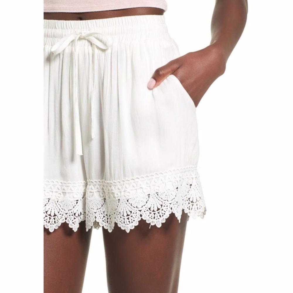 Moon River White Lace Trim Shorts Elastic Drawstring‎ Waist Boho Small
